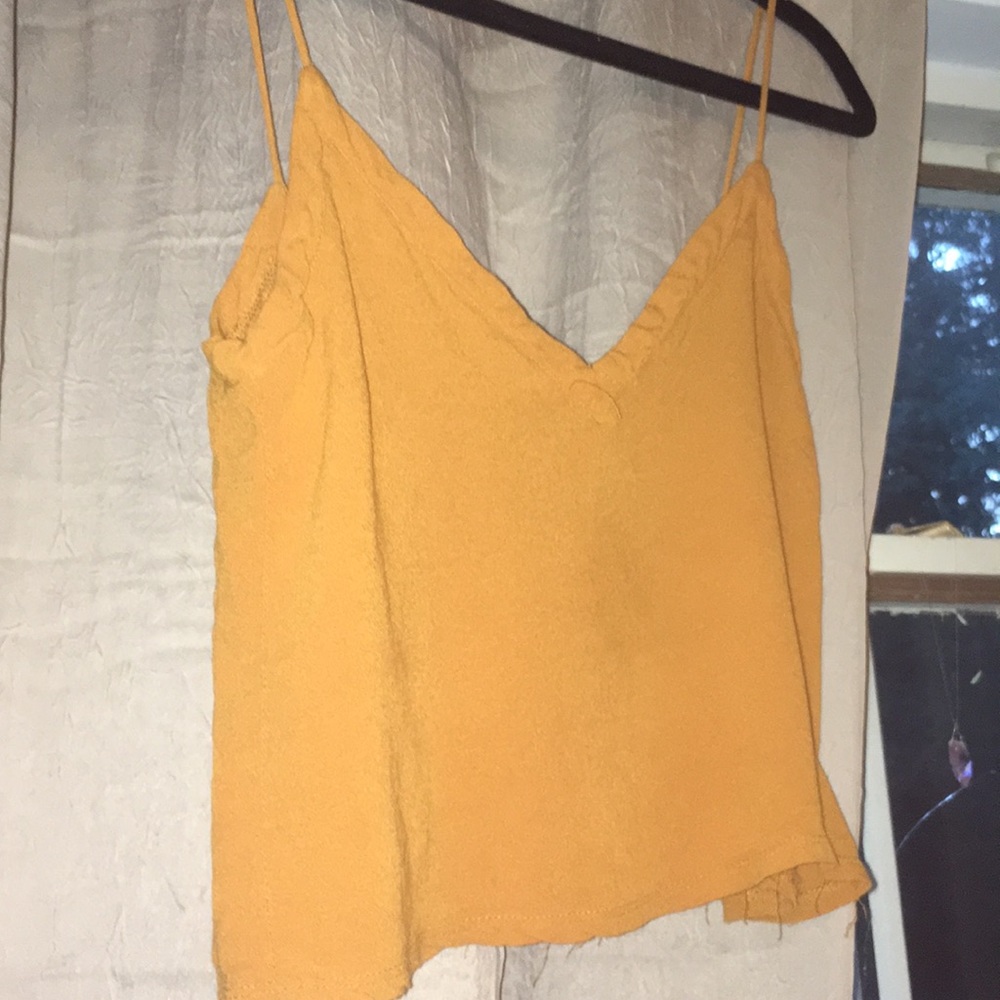 Kendall & Kylie crop top